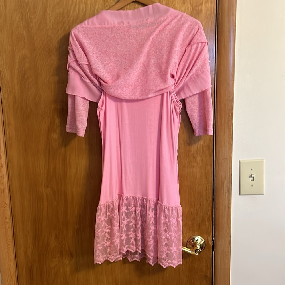 Dress. - Picture 3 of 3